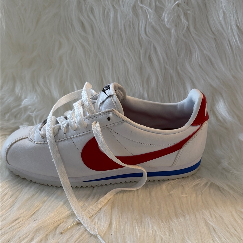 Nike White and Red Athletic Sneakers